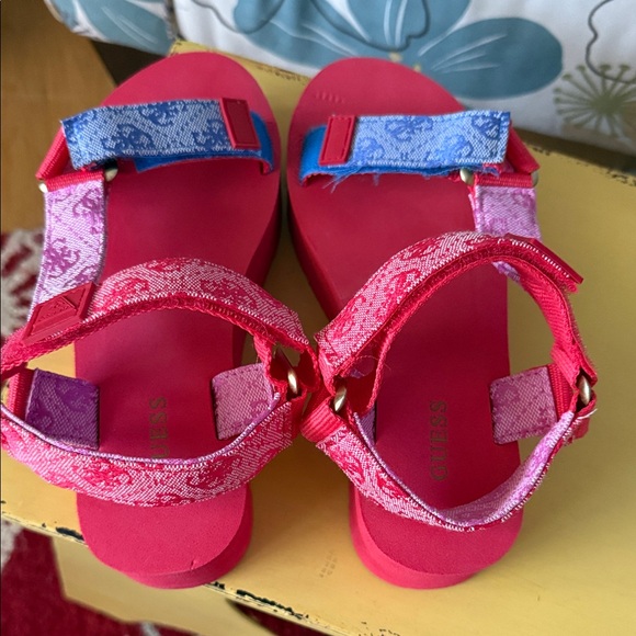 Guess Women’s' Red, Pink and Blue Sandals.  Size 6.  Excellent condition. - Picture 1 of 3